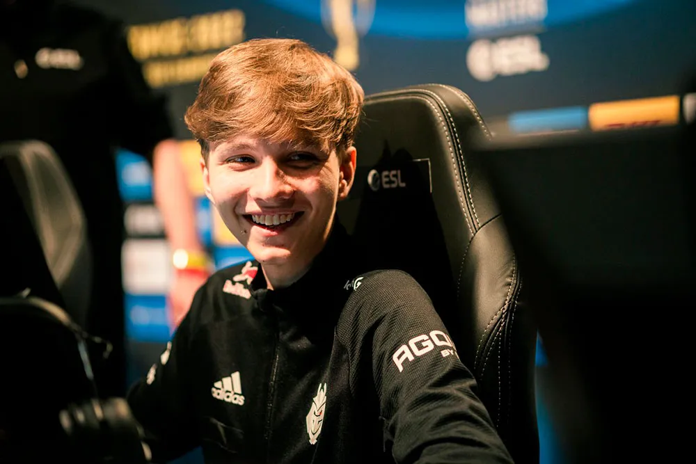 Настройки графики m0NESY в 2026 году: секреты снайпера Team Falcons